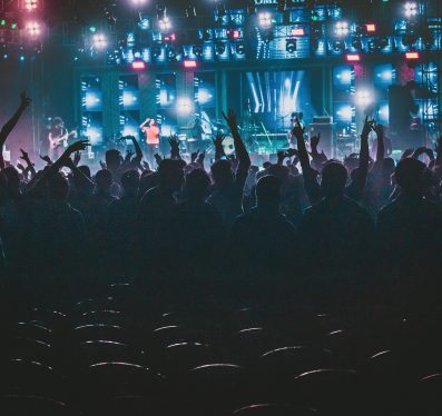 Będzie grane i śpiewane, tańczone, a nawet smakowane – letnie festiwale w Małopolsce